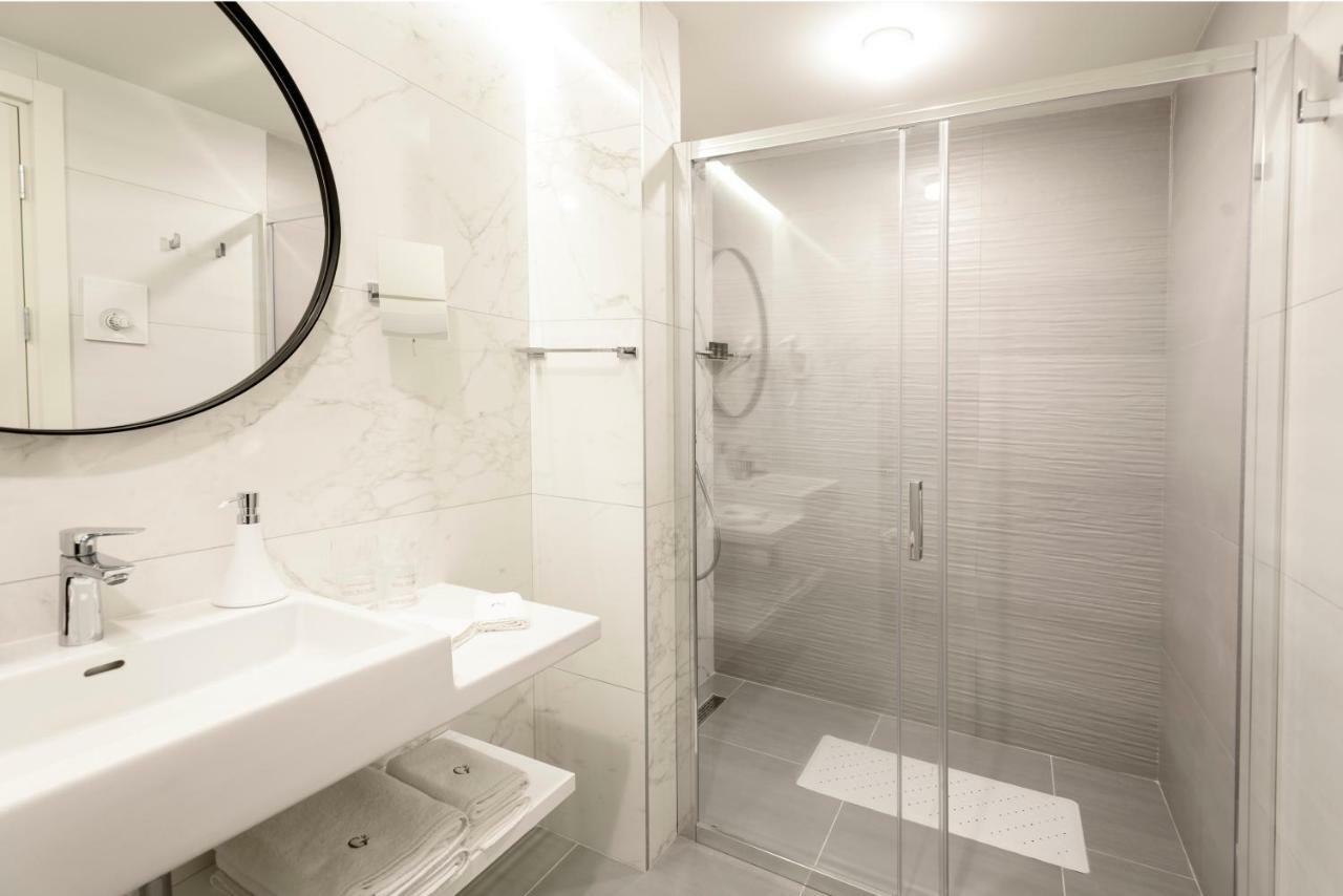 Hotel Gradska Cetynia Zewnętrze zdjęcie