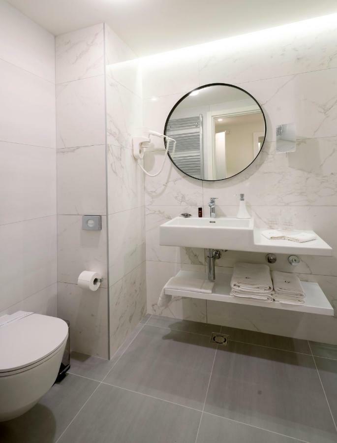 Hotel Gradska Cetynia Zewnętrze zdjęcie