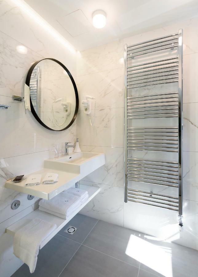 Hotel Gradska Cetynia Zewnętrze zdjęcie