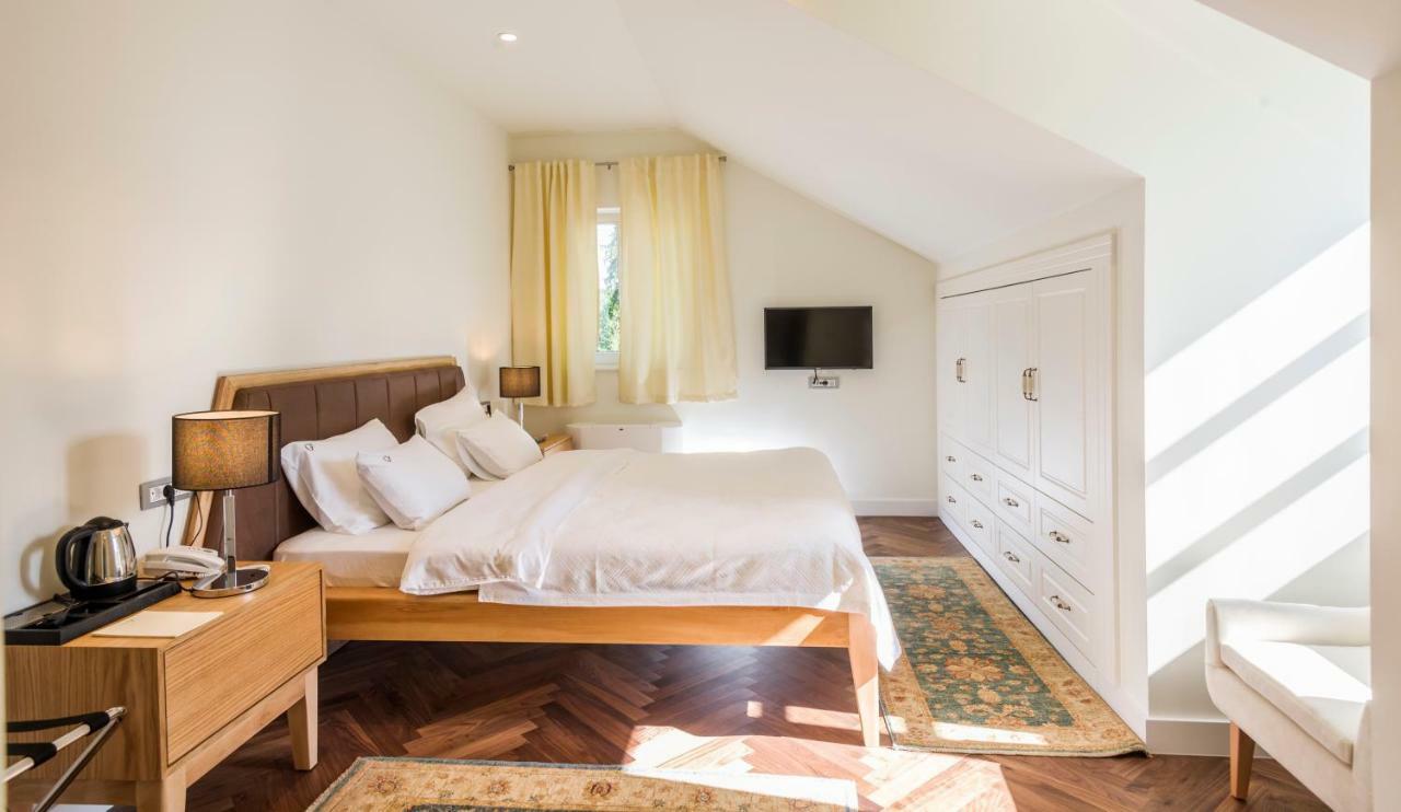 Hotel Gradska Cetynia Zewnętrze zdjęcie
