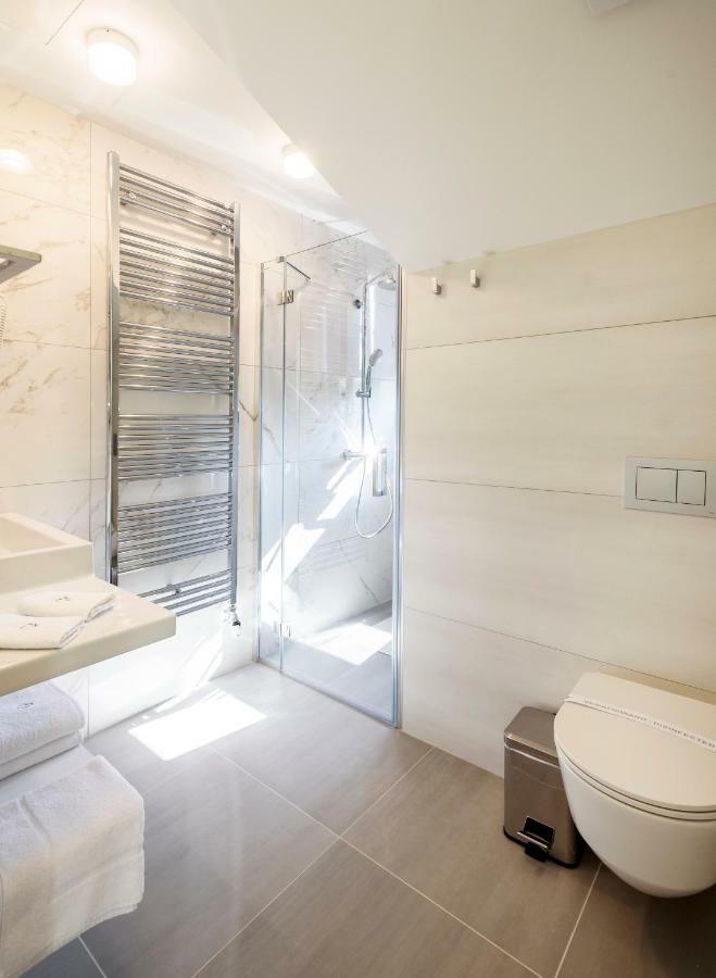 Hotel Gradska Cetynia Zewnętrze zdjęcie